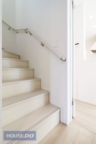 ���̑����� �y�����z�K�i�͎肷�������D�w���񂩂炨�q�l�⍂��҂����S�ł��B�܂��A�̂ڂ�₷���悤�Ɉ�i�̉��s�����L���݌v����Ă���܂��B