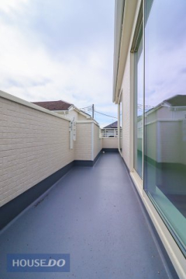 �o���R�j�[ �y�o���R�j�[�z�L�X�o���R�j�[�ł��z�c����󕨂��������񊱂��邾���łȂ��A���͂̎������C�ɂ����Ƀv���C�x�[�g�Ȏ��Ԃ��߂��������b�N�X��ԂƂ��Ă��g���܂��ˁ�