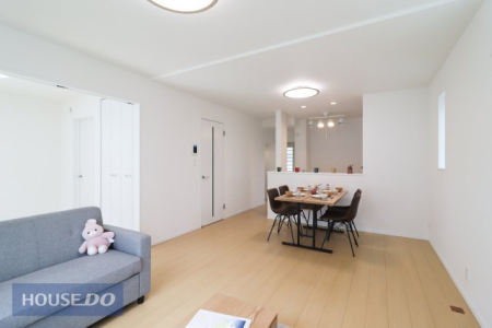  �y�_�C�j���O�z�������Ƃ��낰��H���X�y�[�X�ŉƑ��̉�b���e�݂܂��ˁ�