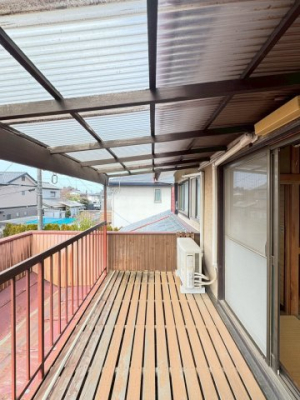 �o���R�j�[ �L�X�X�y�[�X�Ő��󕨂₨�z�c���������񊱂��܂��B