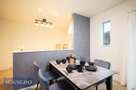  �y�_�C�j���O�z�������Ƃ��낰��H���X�y�[�X�ŉƑ��̉�b���e�݂܂��ˁ�