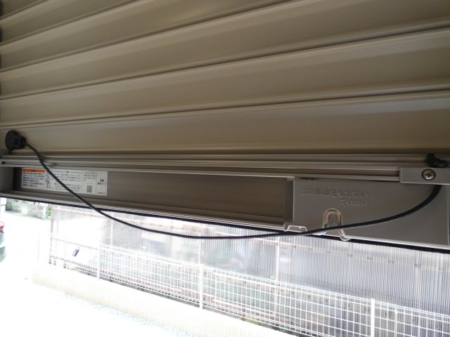 ���̑� �V���b�^�[�i�ʐ^�͓��d�l�ʐ^�j