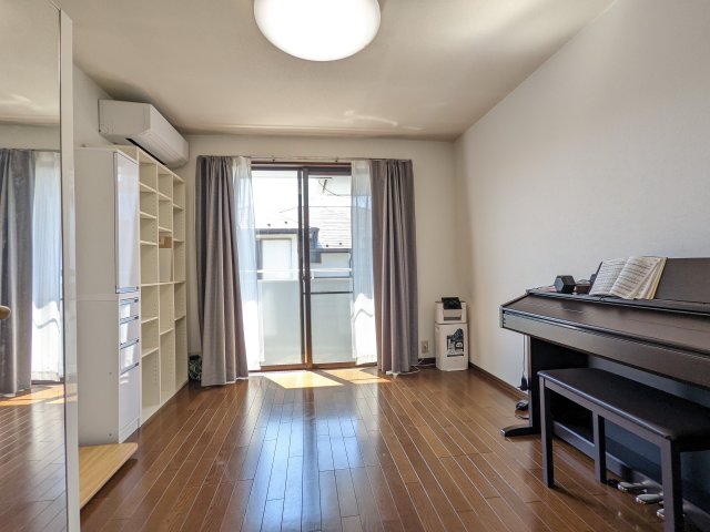 �q������ -