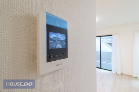  �yTV�C���^�[�z���z�J���[TV�C���^�[�z���B�^��@�\�t���ŁA�h�Ə�͂������A���͂����Ȃǂ̔c���ɂ��֗��B