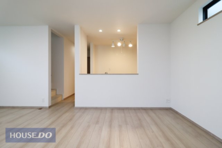  �y�_�C�j���O�z�Ƒ��ł��낰��_�C�j���O�ł��B�J�E���^�[�L�b�`���ŉƑ��ƂȂ���y�������ԁ����邢�z�˂����������ރ_�C�j���O�͎����̂��������f���܂��ˁ�