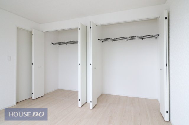 ���[ �y���[�z����������[�����Ă���܂��I�e�����ɂ���������[�����Ă���̂ŁA�ו��������Ă����S�ł��ˁI���������L���g�����߂ɂ����[�X�y�[�X�͕K�v�ł��B