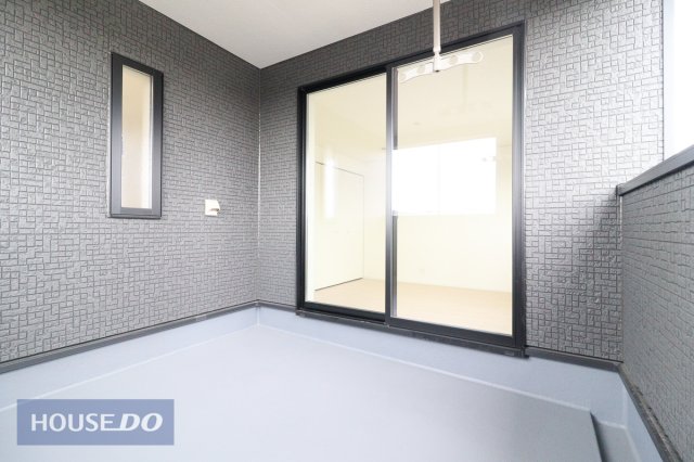 �o���R�j�[ �y�o���R�j�[�z�L�X�o���R�j�[�ł��z�c����󕨂��������񊱂��邾���łȂ��A���͂̎������C�ɂ����Ƀv���C�x�[�g�Ȏ��Ԃ��߂��������b�N�X��ԂƂ��Ă��g���܂��ˁ�