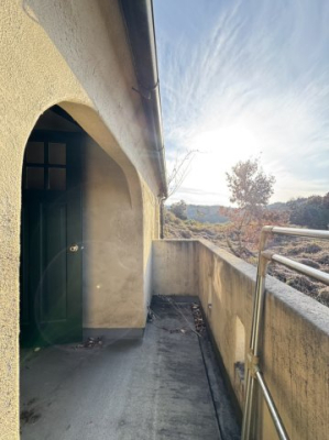 �o���R�j�[ -