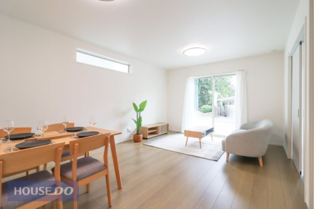 ���r���O ���{�摜��CG�ō쐬���Ă���A���ۂɌ��n�ɉƋ�͒u����Ă���܂���B�܂��A���i�ɉƋ�͊܂܂�Ă���܂���B 