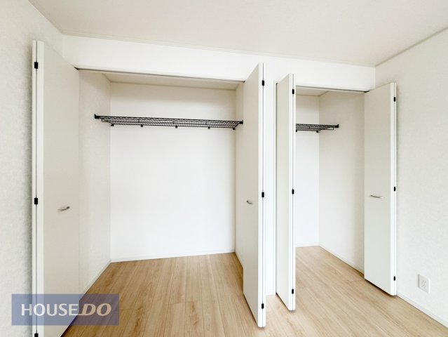 ���[ �e�����ɂ���������[�����Ă���̂ŁA�ו��������Ă����S�ł��ˁI���������L���g�����߂ɂ����[�X�y�[�X�͕K�v�ł��B