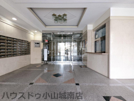 �G���g�����X -